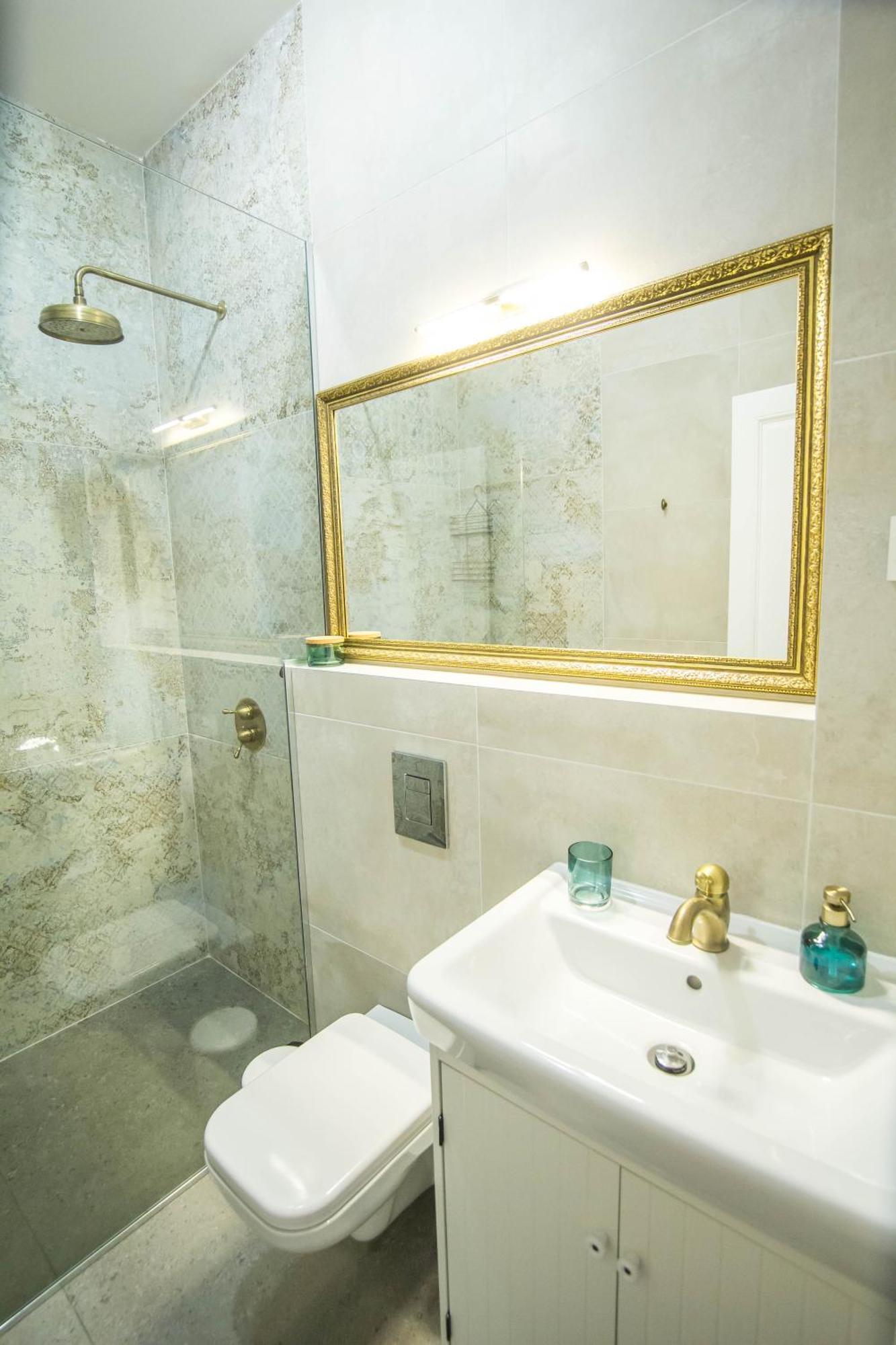 Lion'S Bridge Boutique 2Bdrm Apt, Top Center Gem Sofia Exterior foto